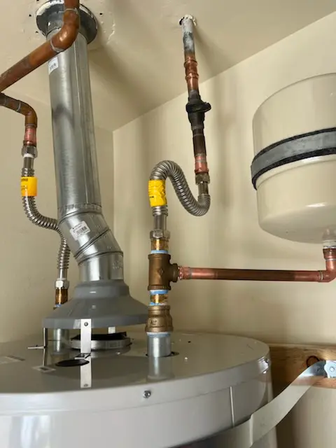 Water heater installation and plumbing repair in Horn Lake